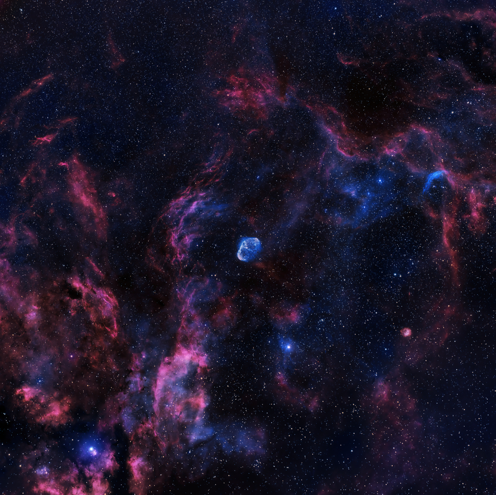 Crescent Nebula Shoo Telescope Live